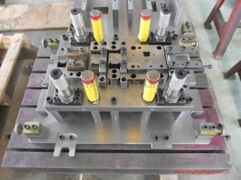 Chày đột dập 01